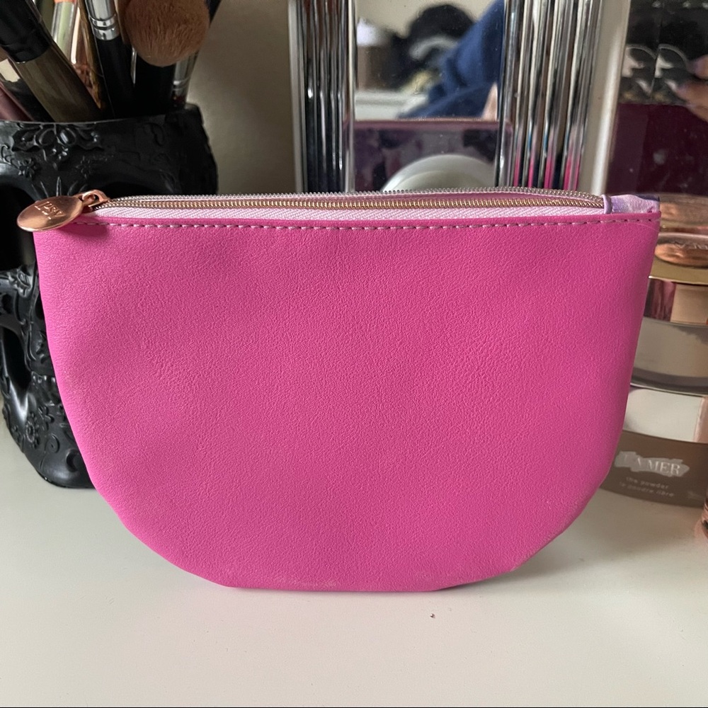 3/$15 Ipsy Zippered Floral Pattern Cosmetic Bag Ipsy May 2022 Bag - Picture 2 of 7